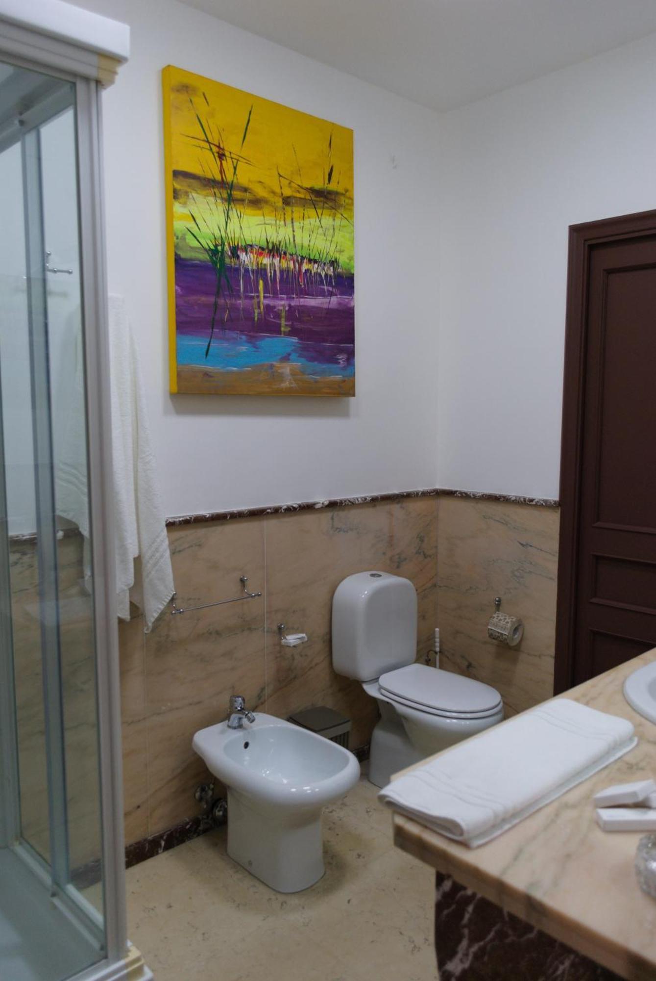 Allure Palace Ачиреале Екстериор снимка